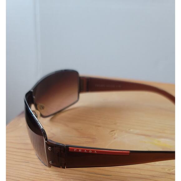 Mint Condition authentic PRADA oversized wrap SUNGLASSES with original case - Picture 2 of 5
